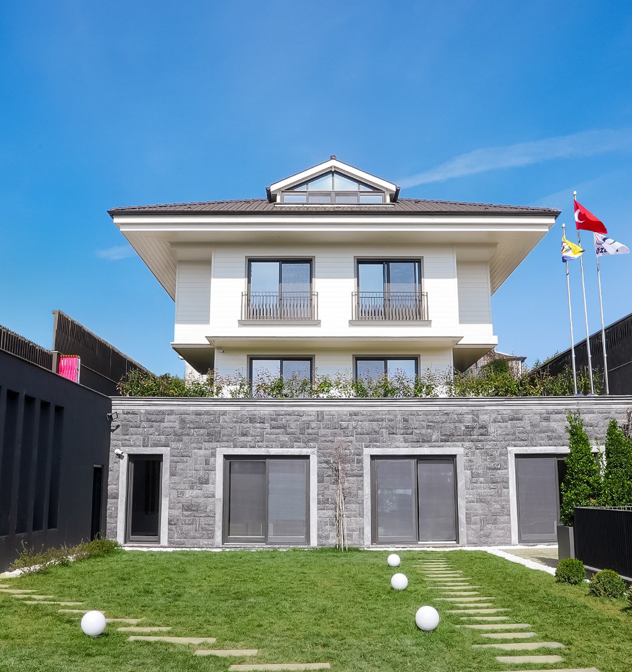 Özbek İnşaat Hakkında